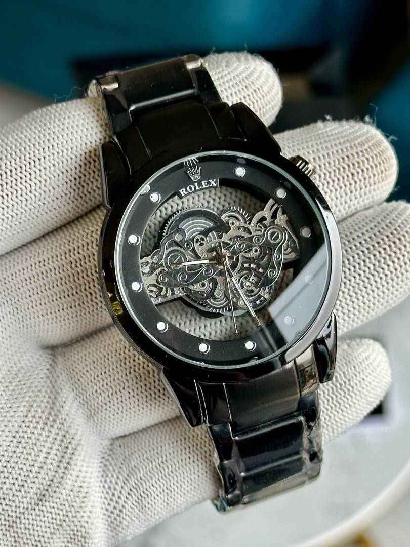 Role_x Skeleton Quartz