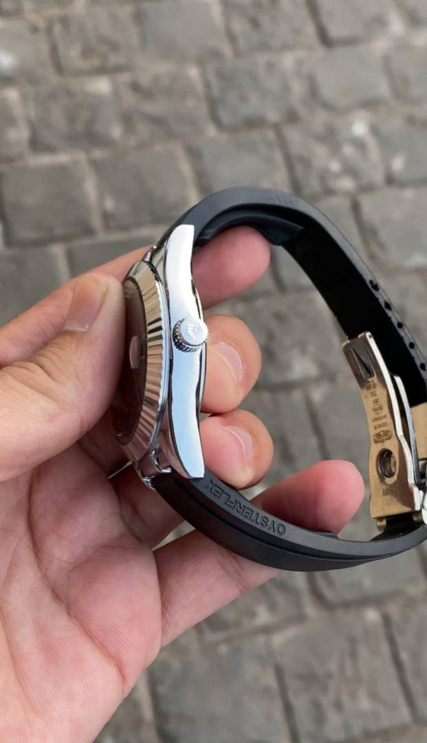 Role_x Oyster perpetual Sky Dweller