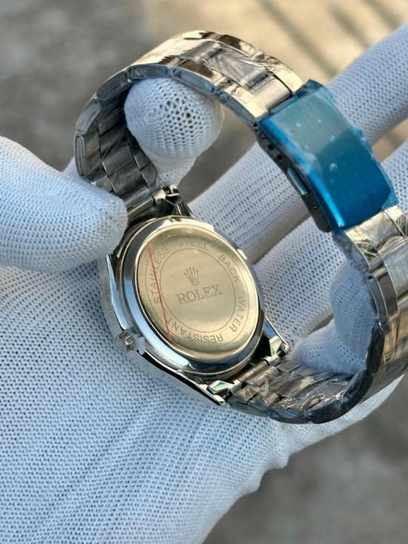 Role_x Oyster Perpetual Date