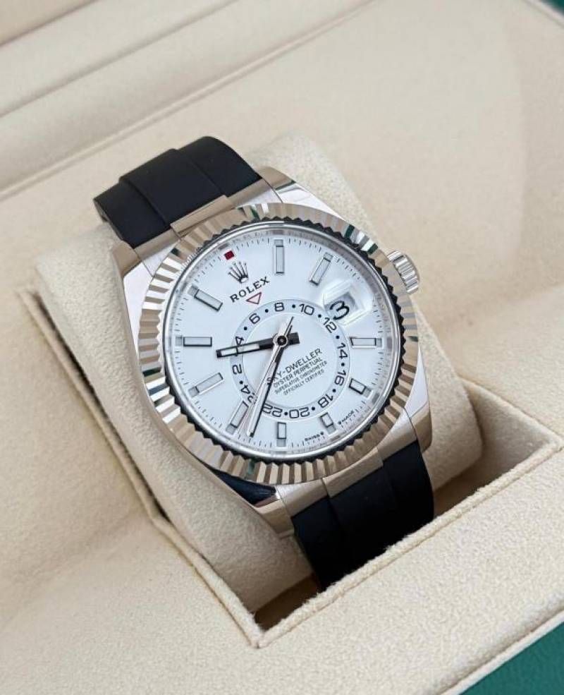 Role_x Oyster perpetual Sky Dweller WC 280
