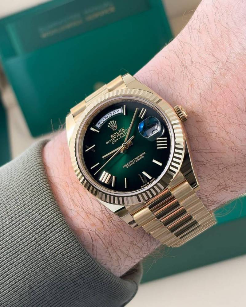 Role_x Oyster Perpetual Day Date 40 Battery Gold-Green