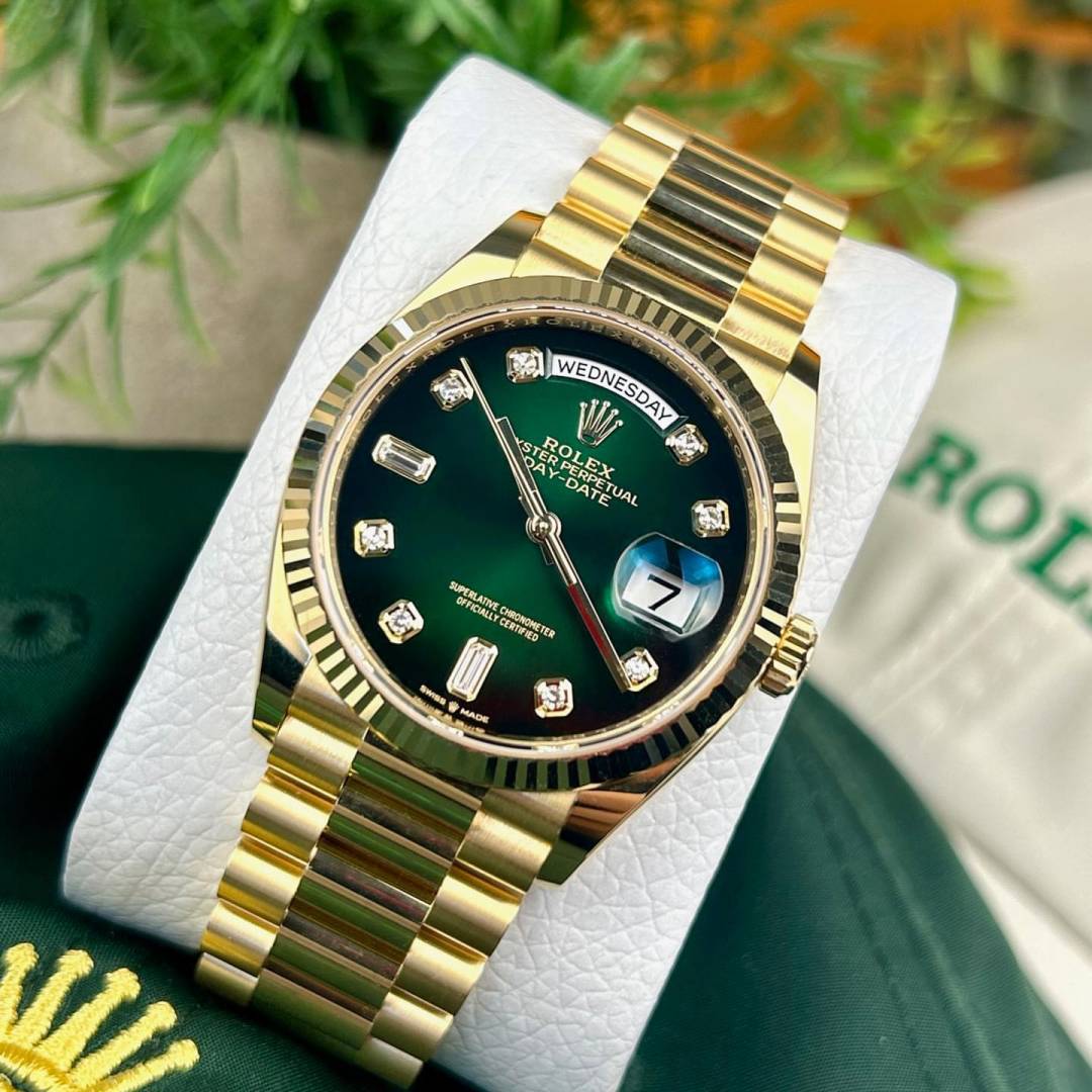 Role_x Oyster Perpetual Day Date Diamond Gold-Green 40 Battery