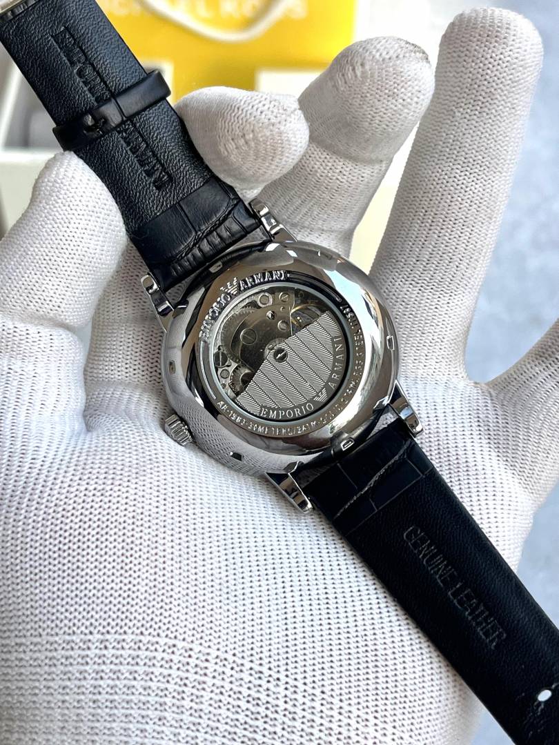 Emporio Arman_i Auto