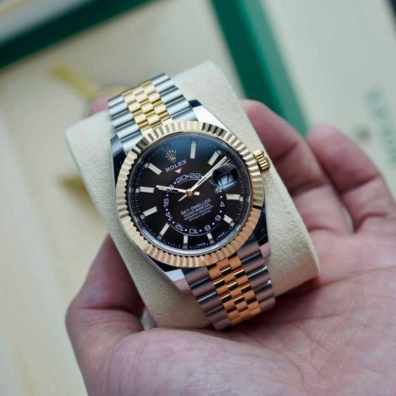Role_x Oyster perpetual Sky Dweller