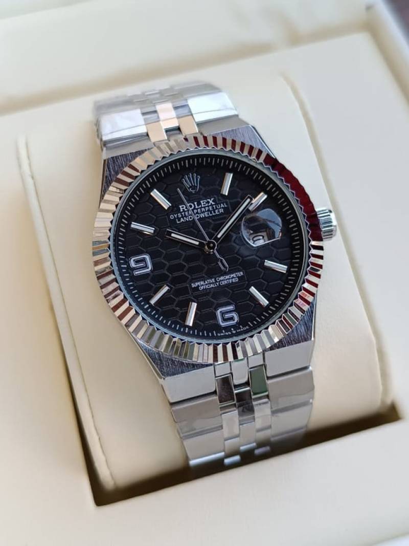 ROLE_X LAND DWELLER QUARTZ BLACK MOVEMENT WATCH