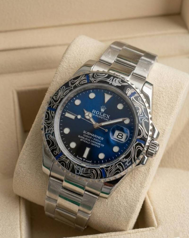 Role_x Oyster Perpetual Submarine DIW Limited Addition Silver-Blue