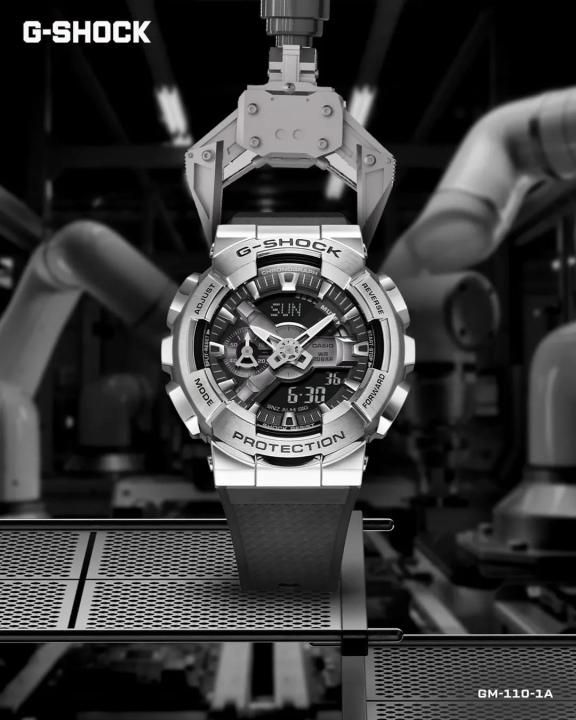 Casio g shock gm110 silver