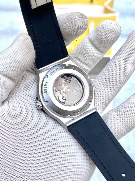 Hublot Grey skeleton auto