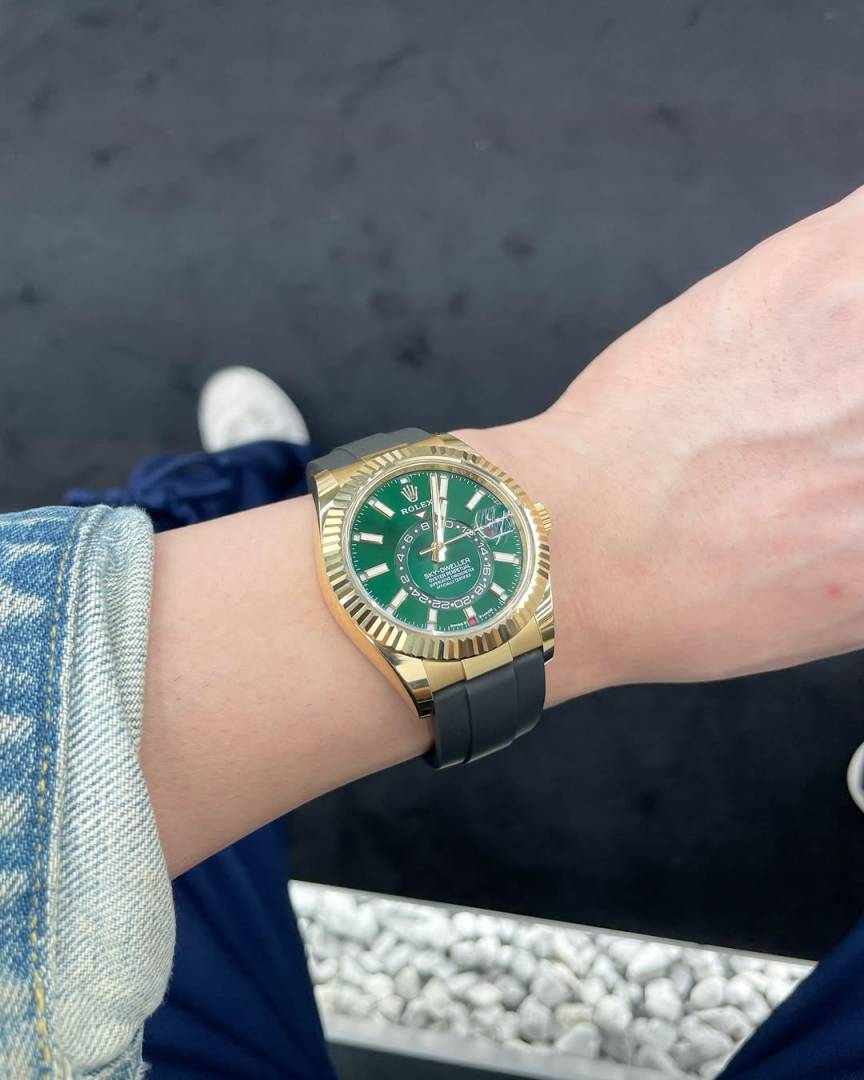 Role_x Oyster perpetual Sky Dweller