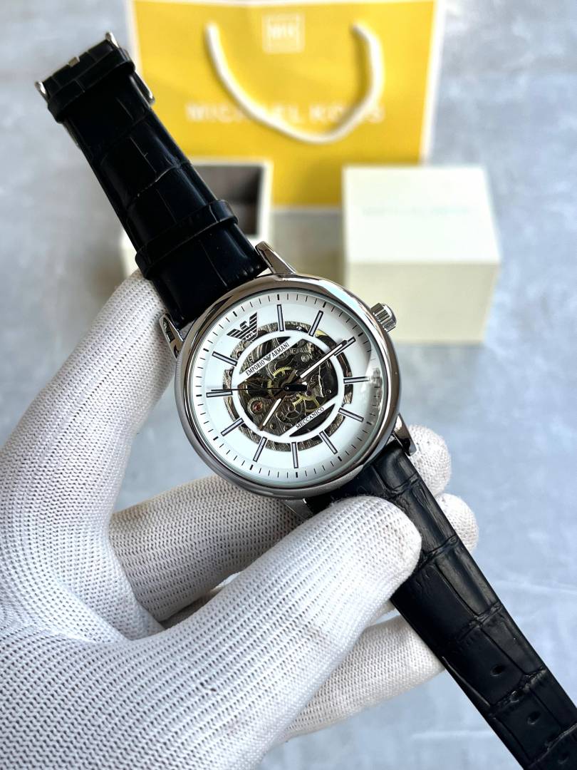Emporio Arman_i Auto