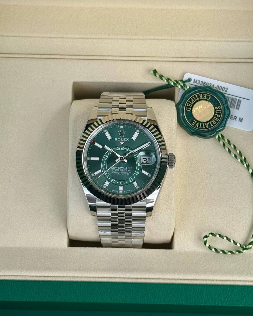 Role_x Oyster perpetual Sky Dweller